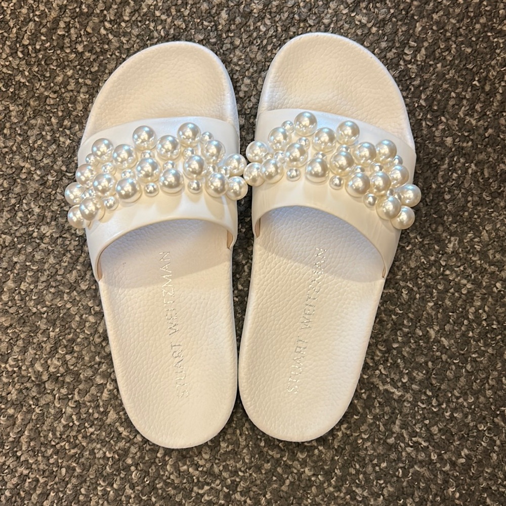 Pre Owned Stuart Weitzman Goldie Pool Slide